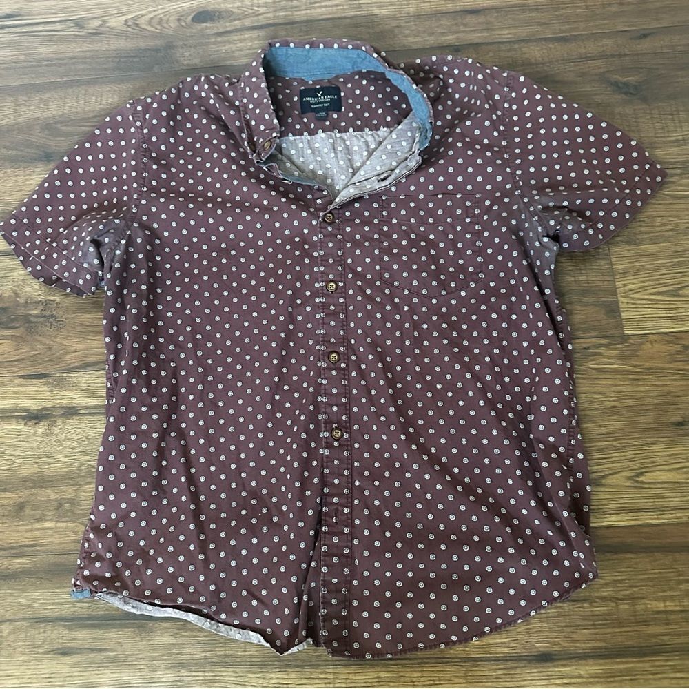 American Eagle Outfitters Seriously Soft maroon Casual Button Down Shirt Large